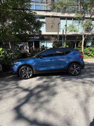 VOLVO XC40 1.5 T5 RECHARGE R-DESIGN GEARTRONIC VOLVO XC40 1.5 T5 RECHARGE R-DESIGN GEARTRONIC
